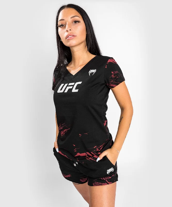 UFC Venum Authentic Fight Week 2.0 Women’s Short Sleeve T-Shirt - Black/Red