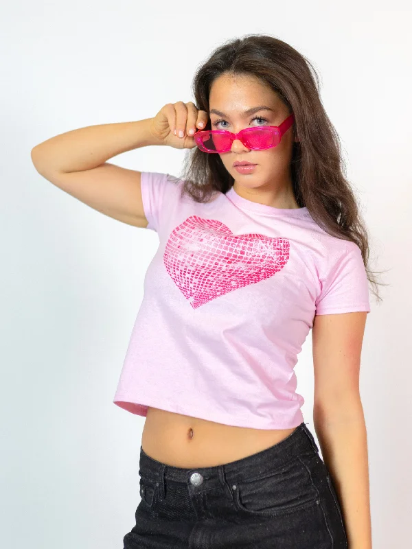 HEART DISCO (PINK) BABY TEE - LYSERØD