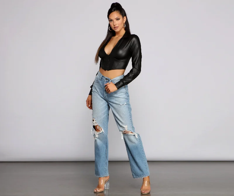 an-edgy-vibe-faux-leather-crop-top-062040868001