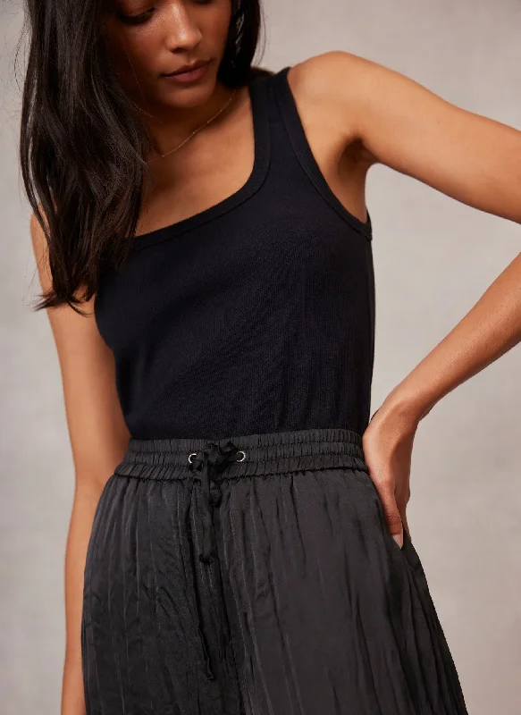 black-crinkle-wide-leg-trouser