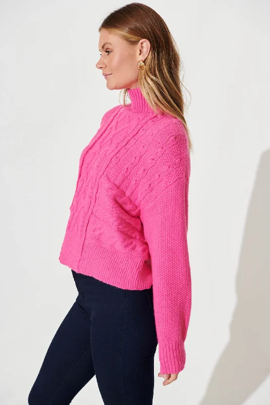 carino-knit-in-hot-pink-wool-blend