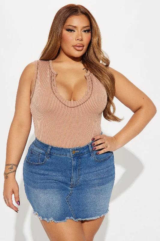 chelsea-ribbed-bodysuit-taupe