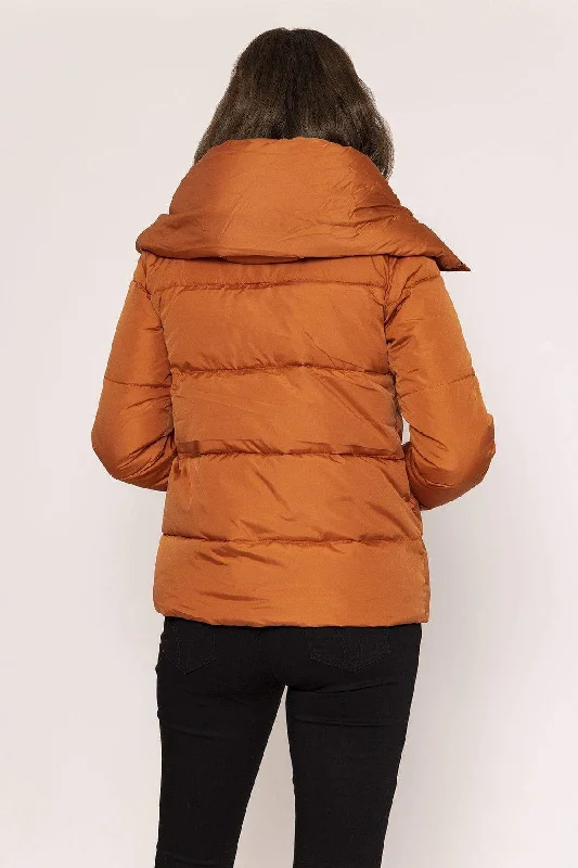 daeira-short-quilted-coat-in-rust