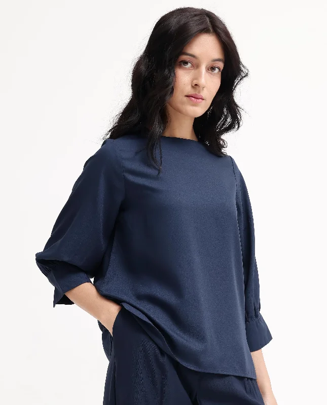 elara-womens-top-navy