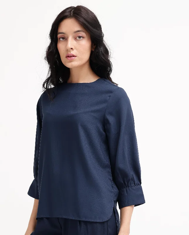 elara-womens-top-navy