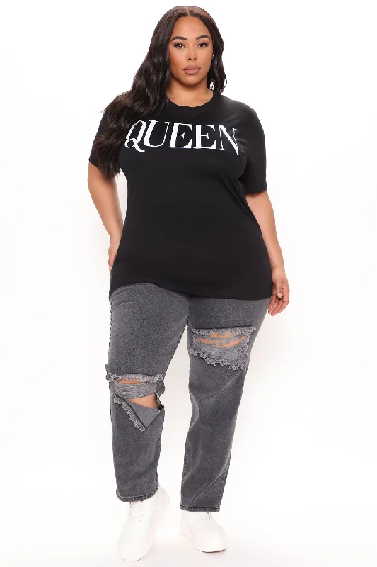 fit-for-a-queen-tee-black