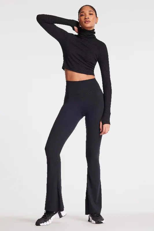 jackson-rib-cropped-turtleneck-black