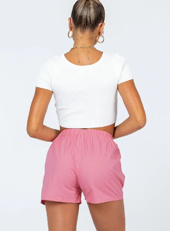 leonara-shorts-pink