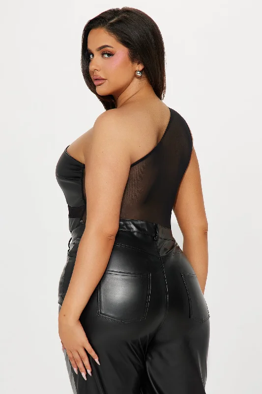 on-your-mind-one-shoulder-bodysuit-black