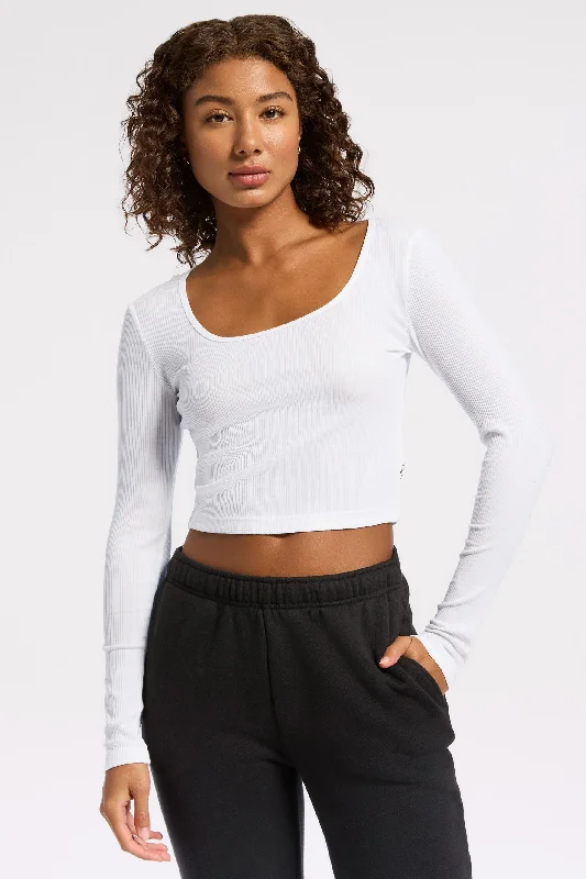 rivington-ribbed-ls-scoop-neck-crop-top-white