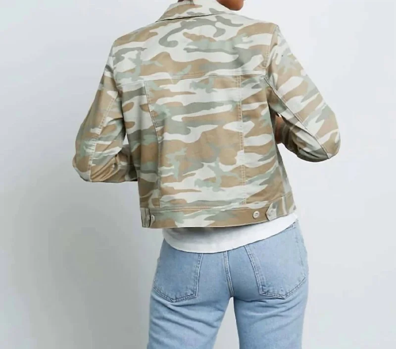 steffi-camo-jacket-in-light-sage-camo