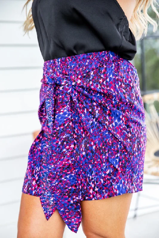 take-me-to-the-city-blue-and-red-printed-tie-skirt